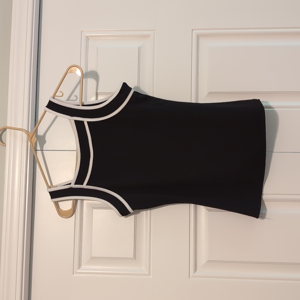 NWOT Ribbed Tank Size S - Picture 2 of 4